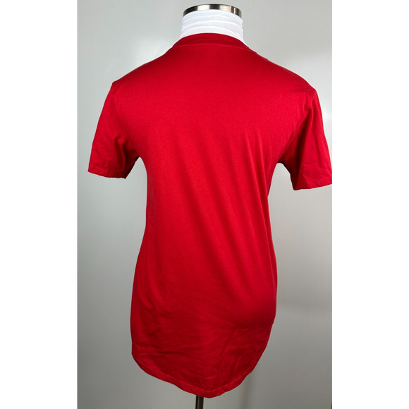 ✨2/$20 Hallmark Embroidered Red Holiday Festive Movie Watching Cotton T-Shirt XL - Picture 9 of 10